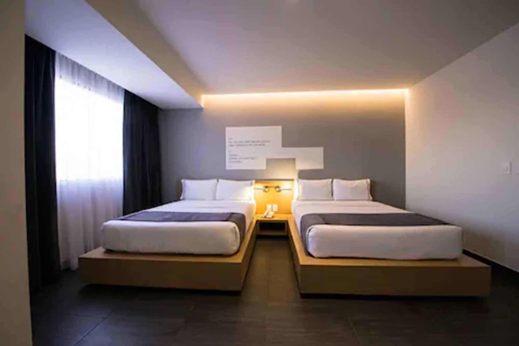 เปร์ลา เซ็นทรัล Hotel กัวดาลาฮารา ภายนอก รูปภาพ